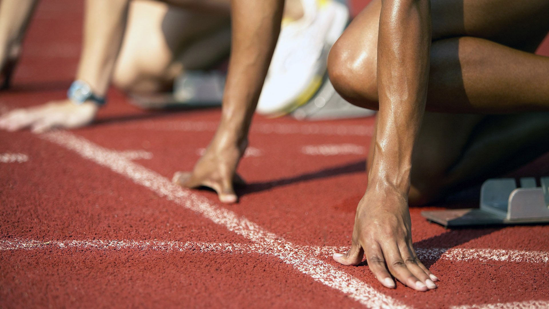 九游网-勇士凭借库里和穆迪的出色表现击败太阳,止住连败,勇士gm谈库里